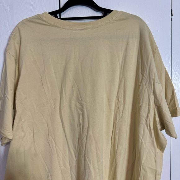 NWT. DISNEYLAND RESORT ADVENTURELAND BEIGE T-SHIRT 3XL. - Picture 9 of 13
